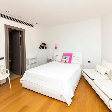 Marvelous With Private Pool And Private Beach In *