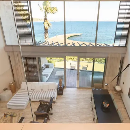 Marvelous With Private Pool And Private Beach In Bodrum