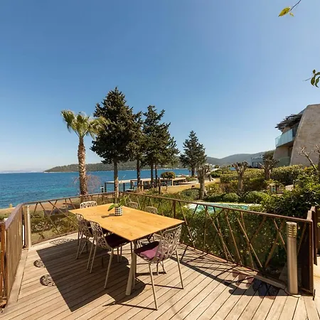 Marvelous With Private Pool And Private Beach In Villa *